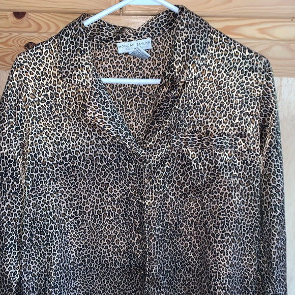 Morgan Taylor intimidates Leopard cheetah silky satin sleep shirt gown size S - Picture 2 of 3
